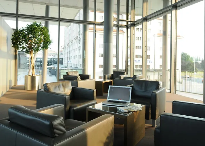 玛丽蒂姆德累斯顿酒店 4*