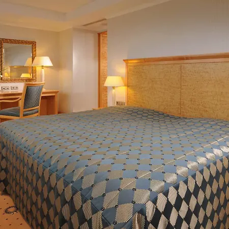 Maritim 4* Drezno